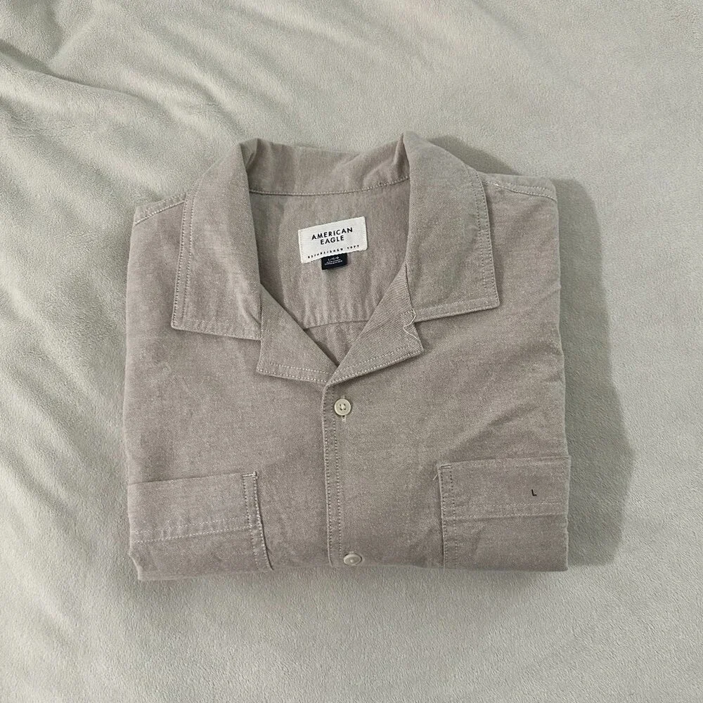 American Eagle Large Button-Up Poolside Shirt - Picture 3 of 7